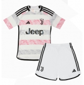Juventus Udebanetrøje Børn 2023-24 Kort ærmer (+ bukser)