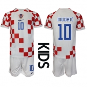 Kroatien Luka Modric #10 Hjemmebanetrøje Børn VM 2022 Kort ærmer (+ bukser)