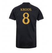 Real Madrid Toni Kroos #8 Tredje trøje 2023-24 Kort ærmer